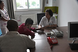 �񿵷�ƶ�ذ��ж�����Ԯ�����������20������Ǯҽ�ε�������