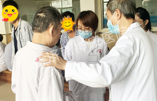 尊老 敬老 助老:济南神康医院重阳节慰问住院老人